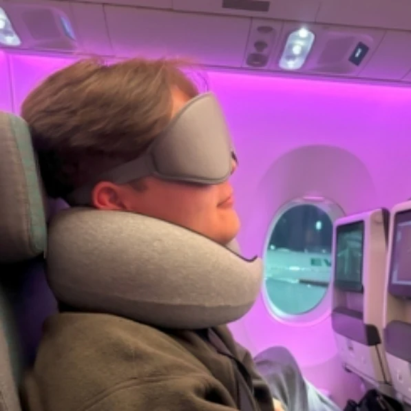 Oreiller de Voyage Ergonomique – Confort Absolu ⚪